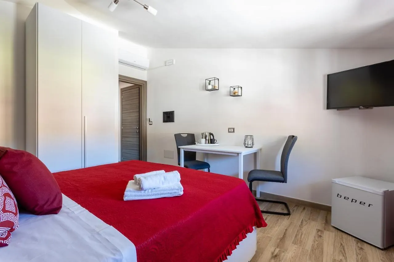 Cadoni Guest House Bosa 0*,  Italia